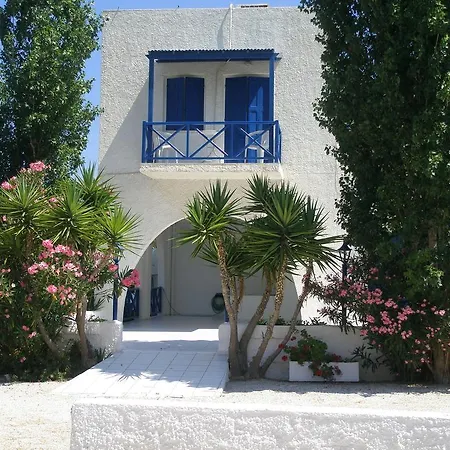 Appartement Aegialis & *