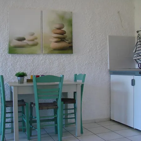 Aegialis & Appartement *