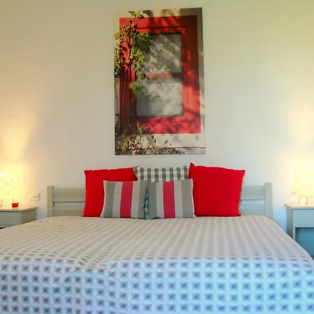 Aegialis & アパート