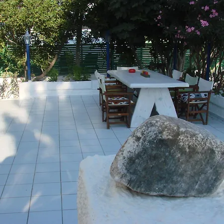 アパート Aegialis & ガリッサス