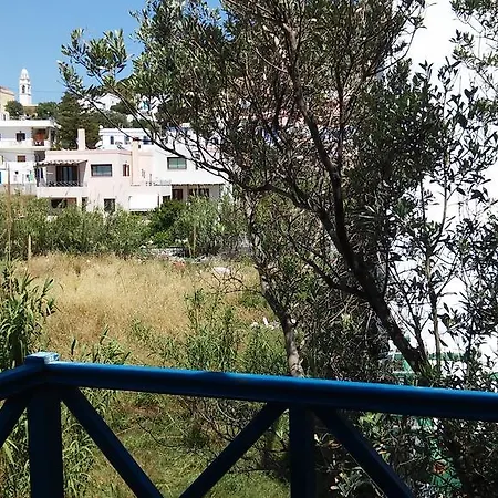 Apartament Aegialis &