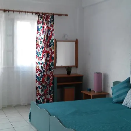 Apartament Aegialis & *