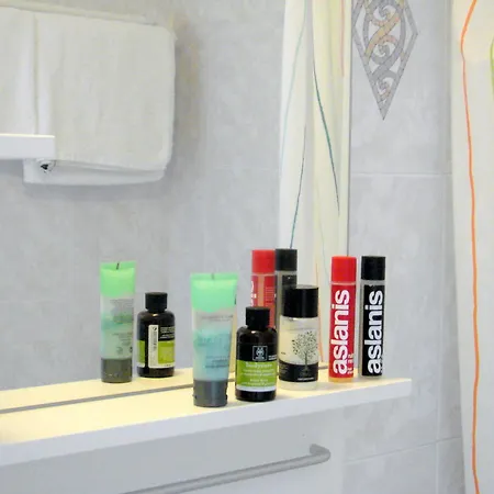 Apartament Aegialis & *