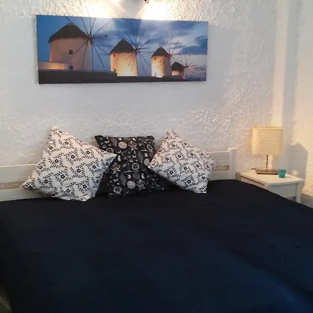 Apartament Aegialis &
