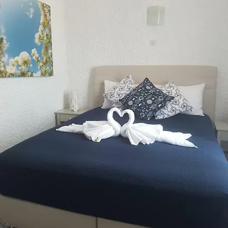 Aegialis & Apartment *