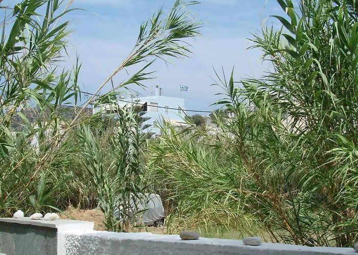 Aegialis Studios & Апартаменты *