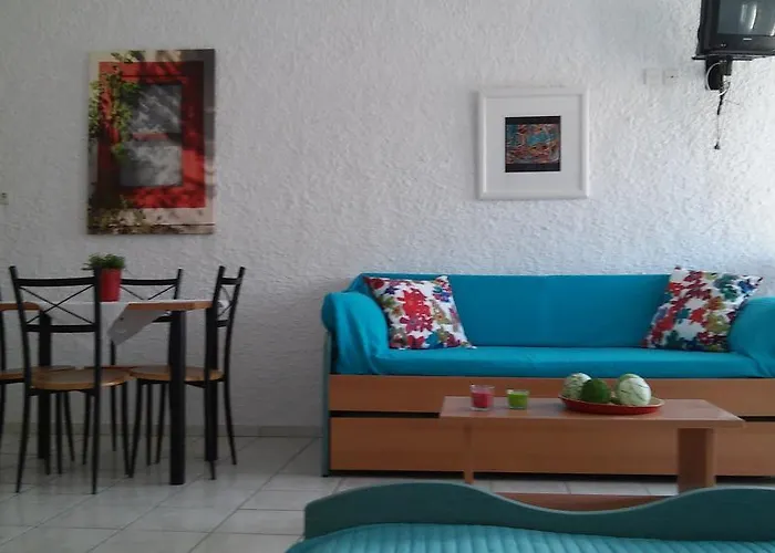 Апартаменты Aegialis Studios & *