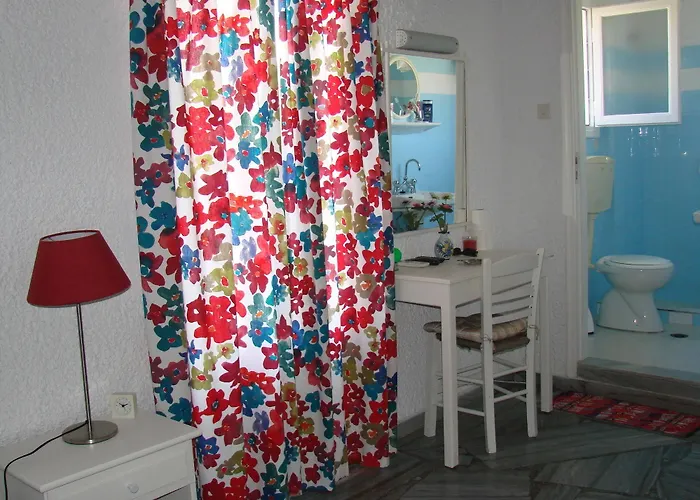 Aegialis Studios & Апартаменты *