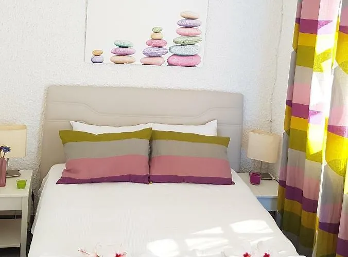 Aegialis Studios & Апартаменты