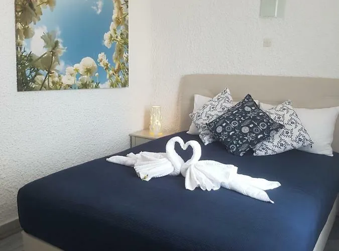 Aegialis Studios & Апартаменты *